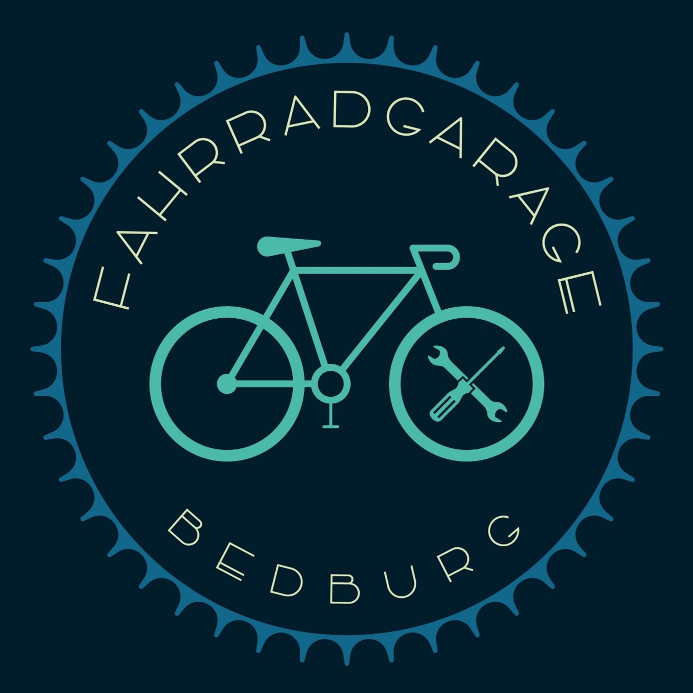 Logo der Fahrradgarage Bedburg mit entsprechendem Schriftzug auf dunkelblauem Hintergrund mit Fahrrad in der Mitte